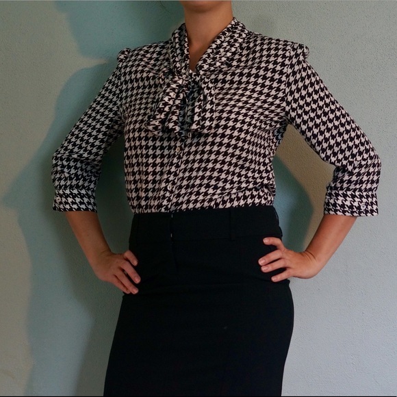 Kardashian blouse - Picture 2 of 6